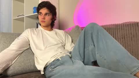 Mark online show from January 7, 2026, 1:13 pm