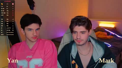 Snapshot of mark_sun chatting on September 17, 2025, 3:35 pm Mark online show from September 17, 2025, 3:35 pm