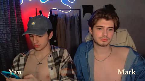 Snapshot of mark_sun chatting on October 24, 2025, 3:52 pm Mark online show from October 24, 2025, 3:52 pm