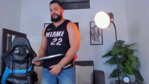mark_x23 online show from May 10, 2026, 3:12 am