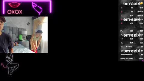 Snapshot of markandphilip chatting on October 17, 2025, 12:41 pm markandphilip  online show from October 17, 2025, 12:41 pm