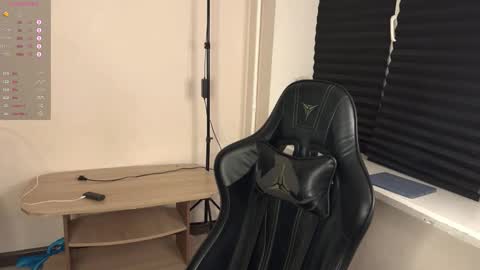 Mark online show from November 24, 2025, 6:51 pm