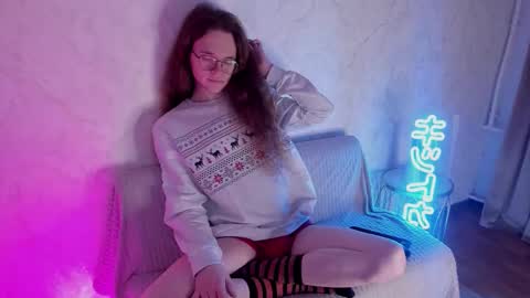 Snapshot of markglover chatting on December 4, 2025, 10:13 am Mark online show from December 4, 2025, 10:13 am