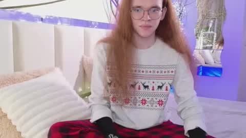 Snapshot of markglover chatting on December 5, 2025, 10:57 am Mark online show from December 5, 2025, 10:57 am