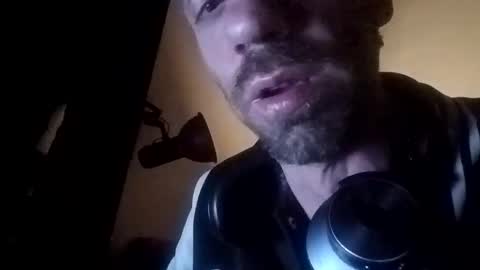 Snapshot of markinhobro chatting on May 1, 2026, 1:43 am markinhobro online show from May 1, 2026, 1:43 am