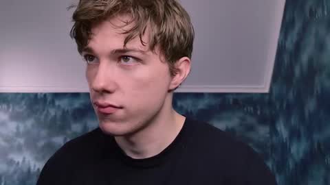 Snapshot of markshot_ chatting on November 2, 2025, 5:37 pm markshot_ online show from November 2, 2025, 5:37 pm