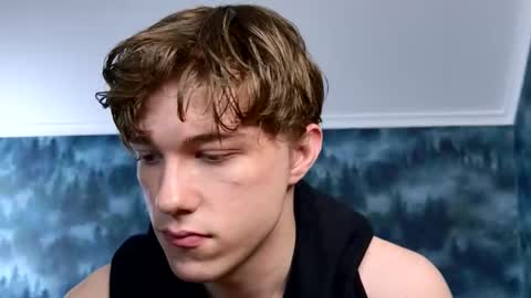 Snapshot of markshot_ chatting on November 10, 2025, 5:56 pm markshot_ online show from November 10, 2025, 5:56 pm