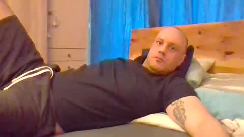 markus_7 online show from April 23, 2026, 4:09 pm