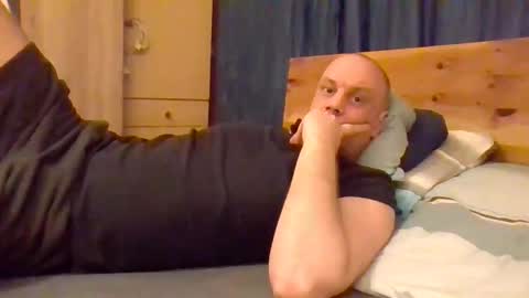 markus_7 online show from May 7, 2026, 1:55 am