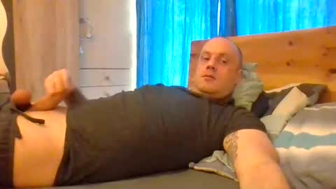 Snapshot of markus_7 chatting on June 12, 2026, 8:02 am markus_7 online show from June 12, 2026, 8:02 am