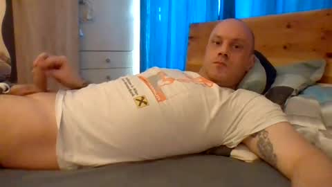 Snapshot of markus_7 chatting on June 19, 2026, 6:18 am markus_7 online show from June 19, 2026, 6:18 am