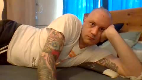 markus_7 online show from June 26, 2026, 9:03 am