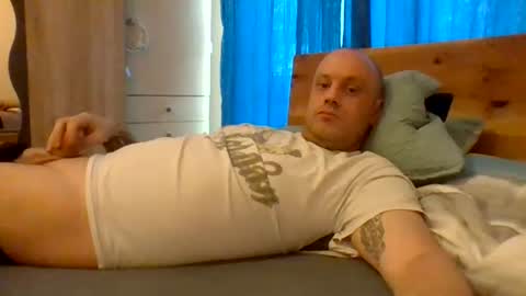 markus_7 online show from June 27, 2026, 12:22 pm