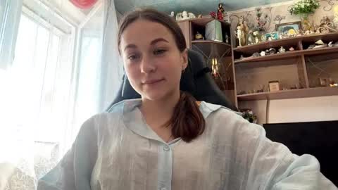 Snapshot of marlenahuit chatting on June 5, 2026, 6:42 am Lena online show from June 5, 2026, 6:42 am