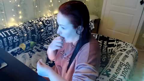 MarleneLue online show from March 10, 2025, 12:59 pm