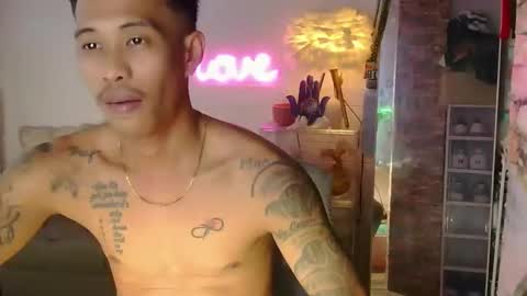 marlmoreno10 online show from March 13, 2026, 5:41 pm