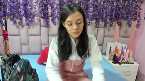 Marly Anal  online show from December 17, 2024, 1:49 pm