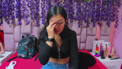 Marly Anal  online show from December 23, 2024, 1:45 pm