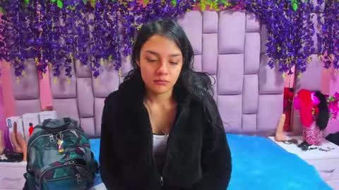 Marly Anal  online show from January 8, 2025, 1:09 pm