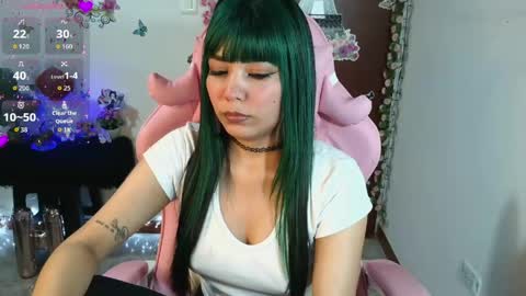 Snapshot of maron_baez chatting on April 14, 2026, 2:06 am maron online show from April 14, 2026, 2:06 am
