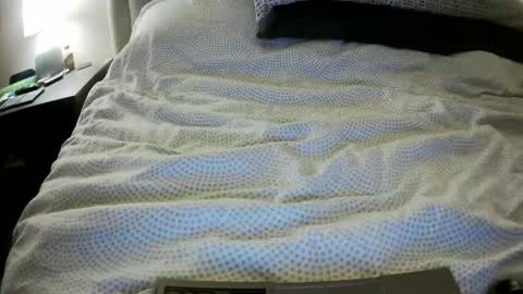 Jess and Nick online show from November 29, 2025, 5:10 am