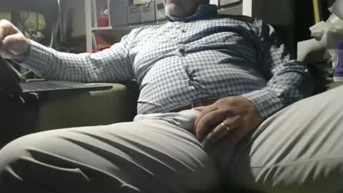 only fans marrieddad19751975 online show from January 23, 2025, 2:44 am