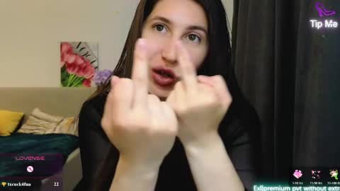 marrycolins online show from May 6, 2026, 2:29 am