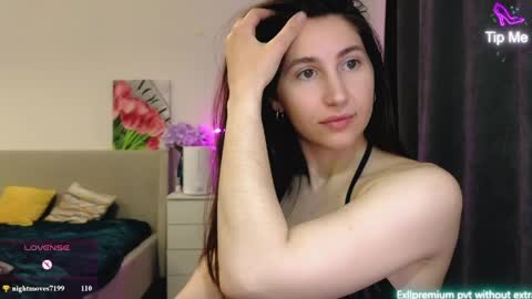 marrycolins online show from May 7, 2026, 2:39 am