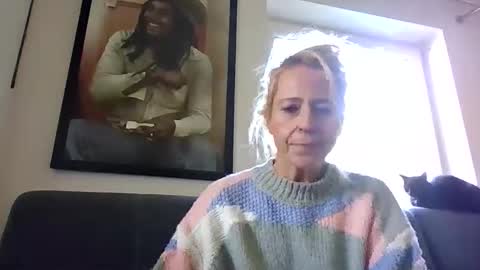 Snapshot of marrygorund chatting on October 20, 2025, 10:27 am MaryGoRound online show from October 20, 2025, 10:27 am