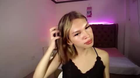 Snapshot of marryme_leixx chatting on May 11, 2026, 3:12 am LEIXX online show from May 11, 2026, 3:12 am