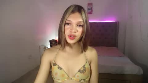 Snapshot of marryme_leixx chatting on May 15, 2026, 4:52 am LEIXX online show from May 15, 2026, 4:52 am