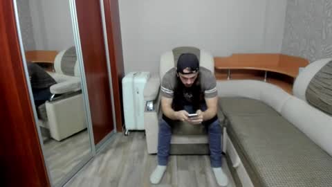 Snapshot of marryplz chatting on March 7, 2026, 4:15 pm Alan online show from March 7, 2026, 4:15 pm