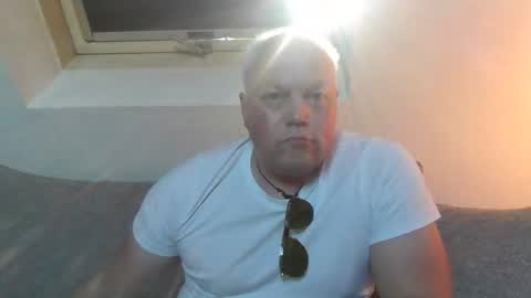 Snapshot of mars0481 chatting on April 25, 2026, 3:09 pm mars0481 online show from April 25, 2026, 3:09 pm