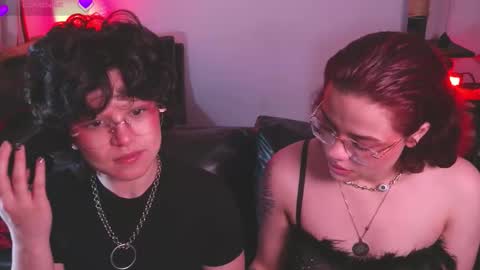 Snapshot of marsdoll chatting on December 23, 2025, 1:58 am Marsdoll online show from December 23, 2025, 1:58 am