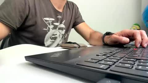 Snapshot of marsupilami_82_ chatting on May 7, 2026, 11:15 am marsupilami_82_ online show from May 7, 2026, 11:15 am