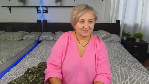 marta_wils online show from September 23, 2025, 7:33 am