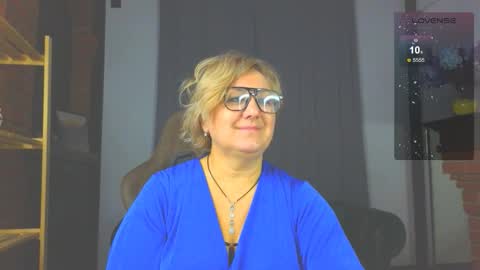 marta_wils online show from November 25, 2025, 2:44 am