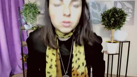 Snapshot of martaedams chatting on April 4, 2026, 6:00 am martaedams online show from April 4, 2026, 6:00 am