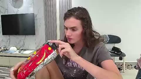 marthabarens online show from June 17, 2026, 6:42 pm
