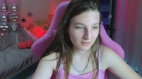 Snapshot of marthalune chatting on October 29, 2025, 10:17 am Martha online show from October 29, 2025, 10:17 am