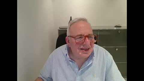 martin_1947 online show from September 20, 2025, 10:33 pm