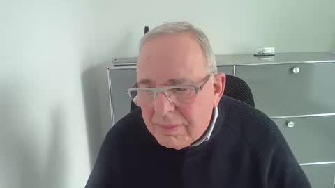 martin_1947 online show from February 1, 2026, 12:26 pm