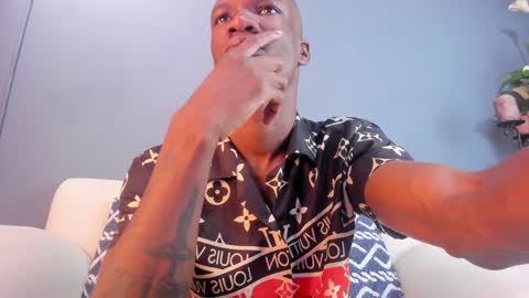 Snapshot of martin_killer chatting on February 8, 2025, 1:11 am Martin online show from February 8, 2025, 1:11 am