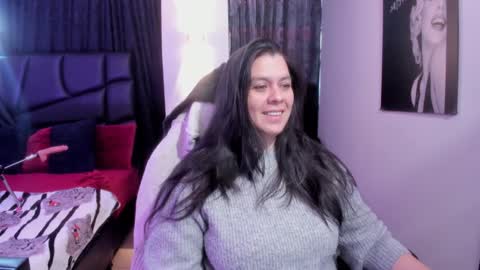   MARTINA   online show from January 7, 2025, 11:48 am