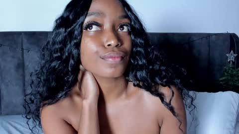 Laura online show from December 31, 2024, 1:15 am