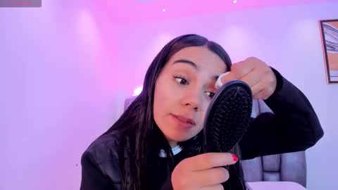 Martina online show from December 17, 2025, 11:27 am