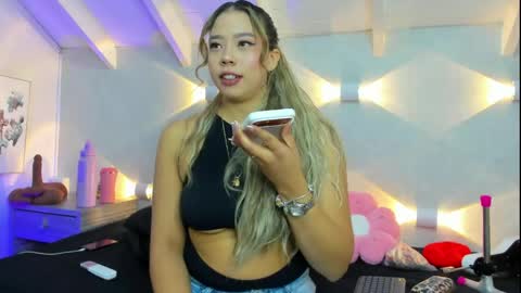 Snapshot of martina_miiller chatting on June 3, 2026, 12:08 pm martina mIIler online show from June 3, 2026, 12:08 pm