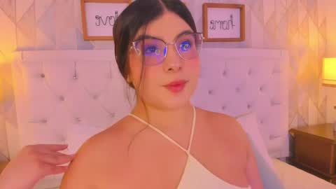 Martina online show from May 8, 2026, 11:48 am