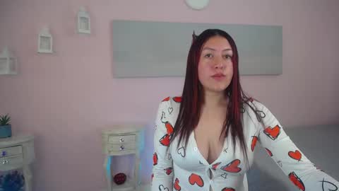 Martina online show from September 12, 2025, 7:47 pm