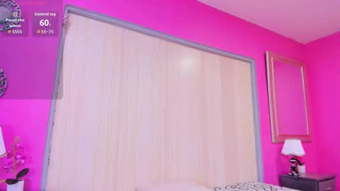 Martina Aldana online show from September 12, 2025, 11:43 am